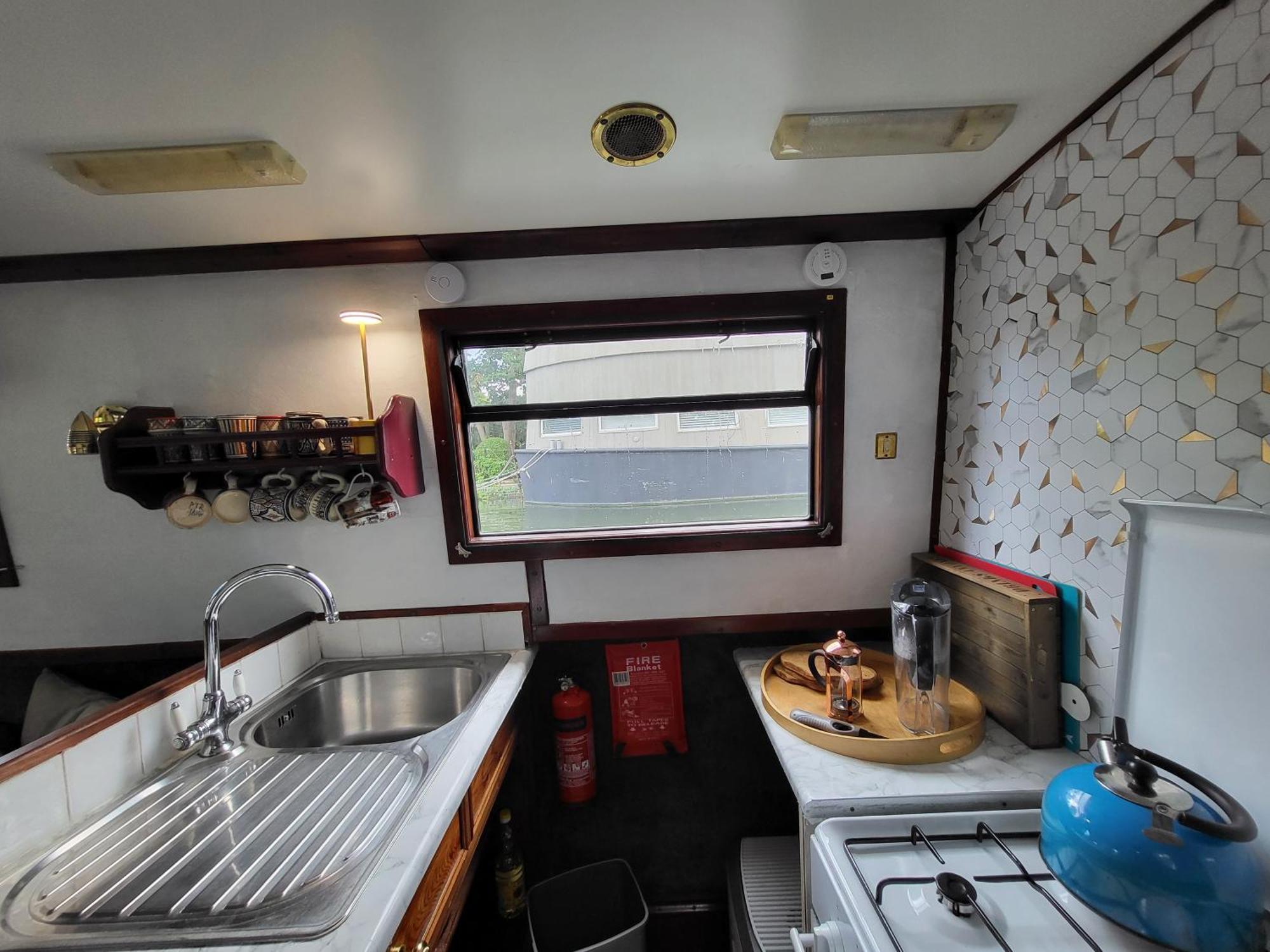 Comfy Canal Boat In Little Venice For Family & Friends Hotell London Eksteriør bilde
