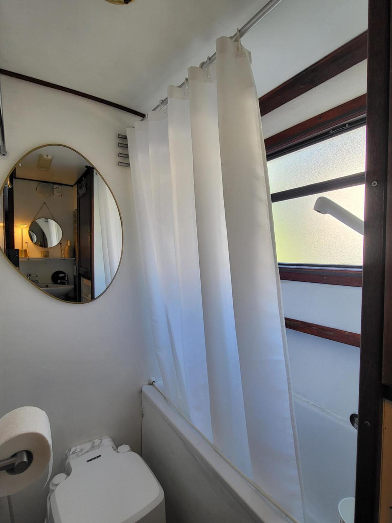 Comfy Canal Boat In Little Venice For Family & Friends Hotell London Eksteriør bilde