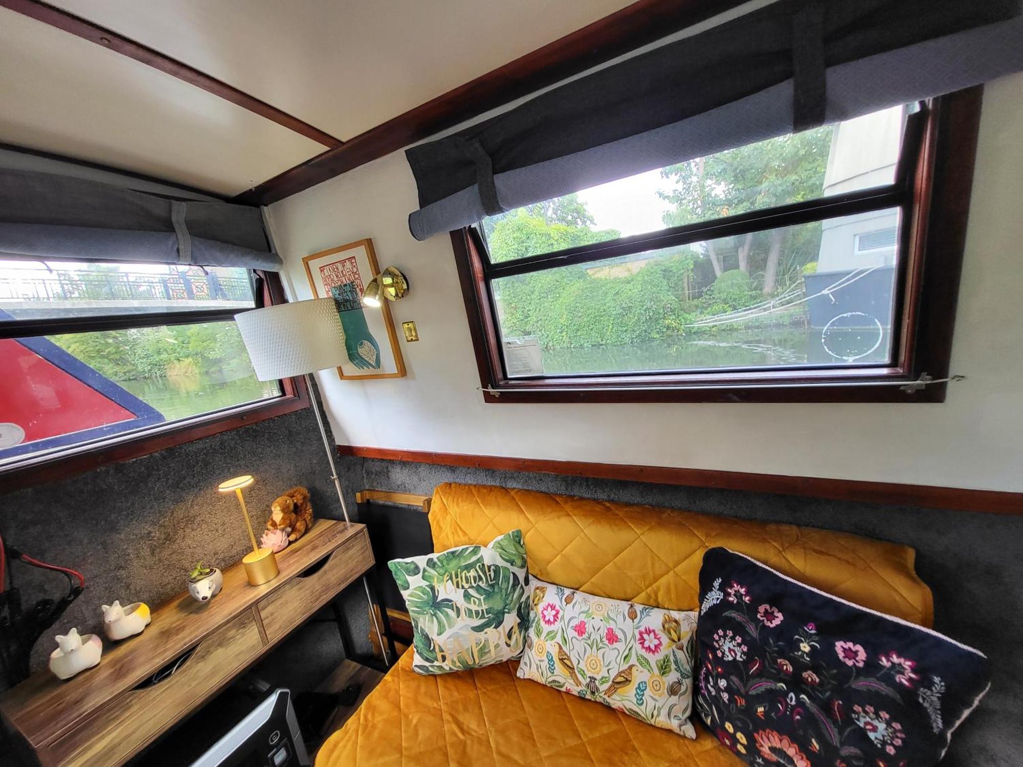 Comfy Canal Boat In Little Venice For Family & Friends Hotell London Eksteriør bilde