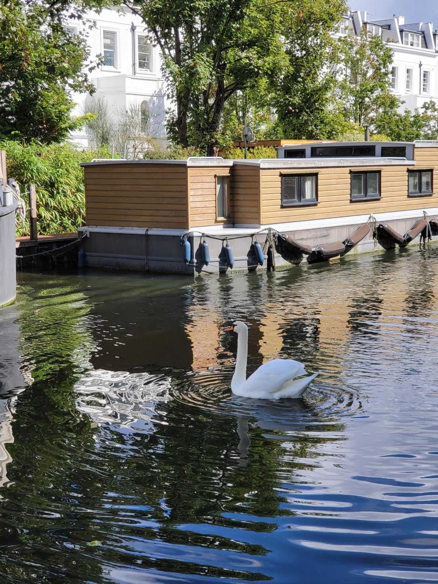 Comfy Canal Boat In Little Venice For Family & Friends Hotell London Eksteriør bilde